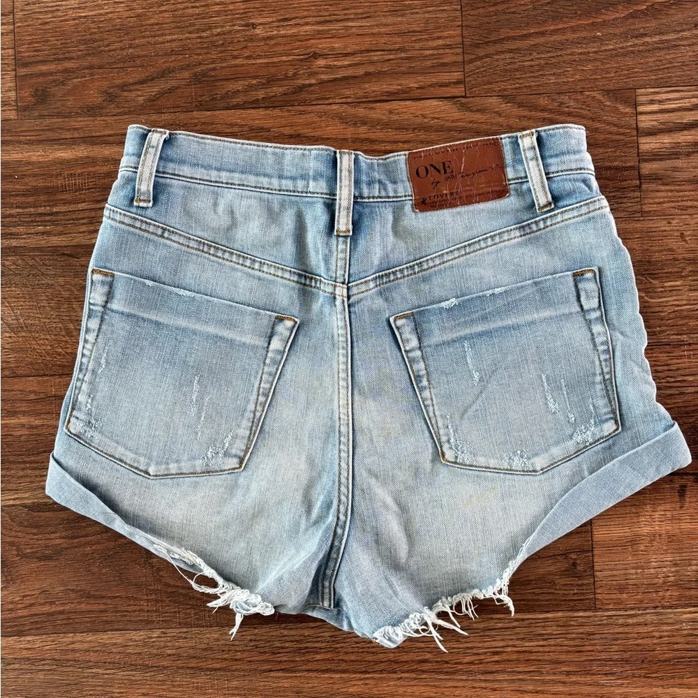 One Teaspoon Free People | Lovers
Denim Shorts 24 - Picture 12 of 12